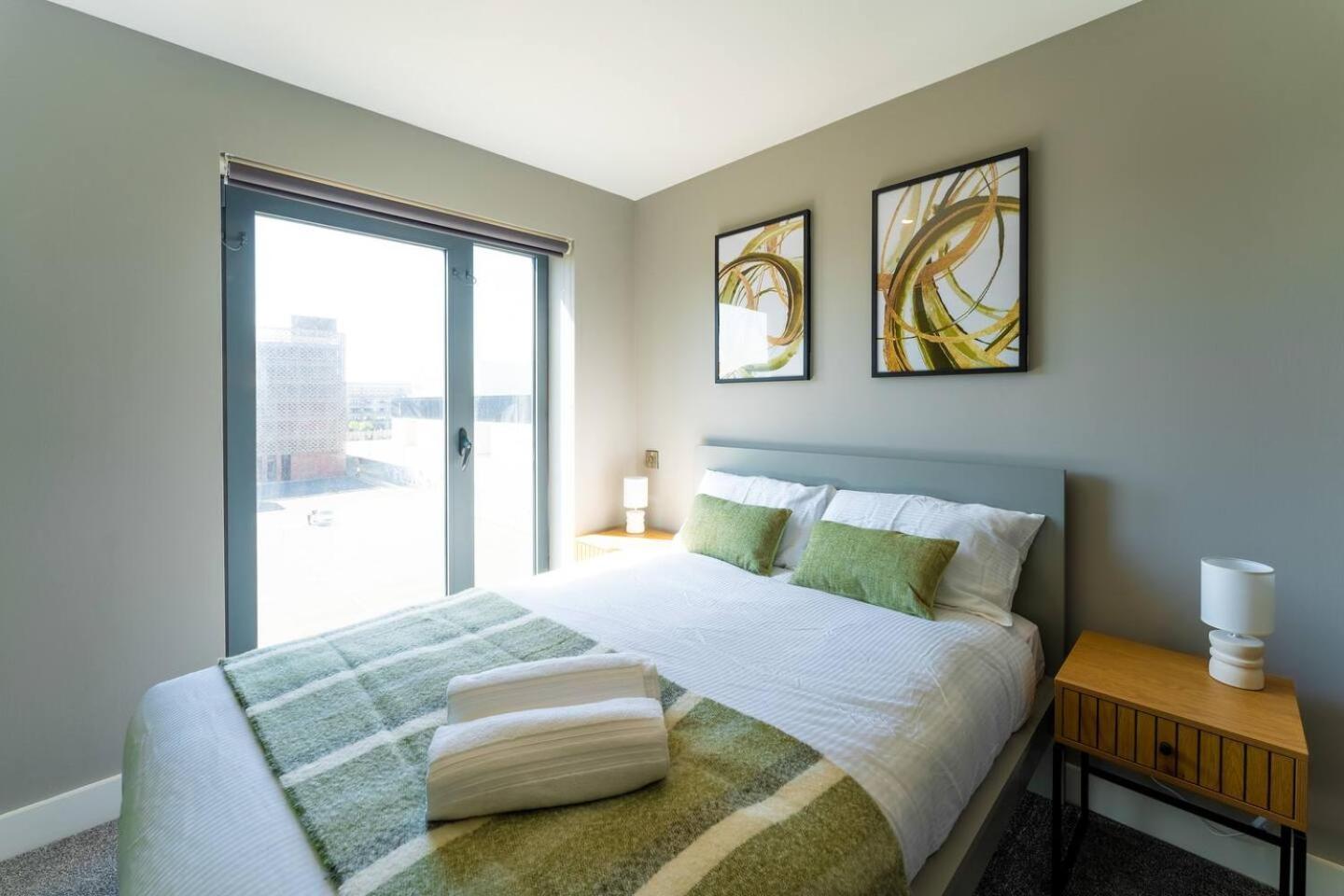 Monarchs Quay 2-bed Flat By Waterfront Appartement
